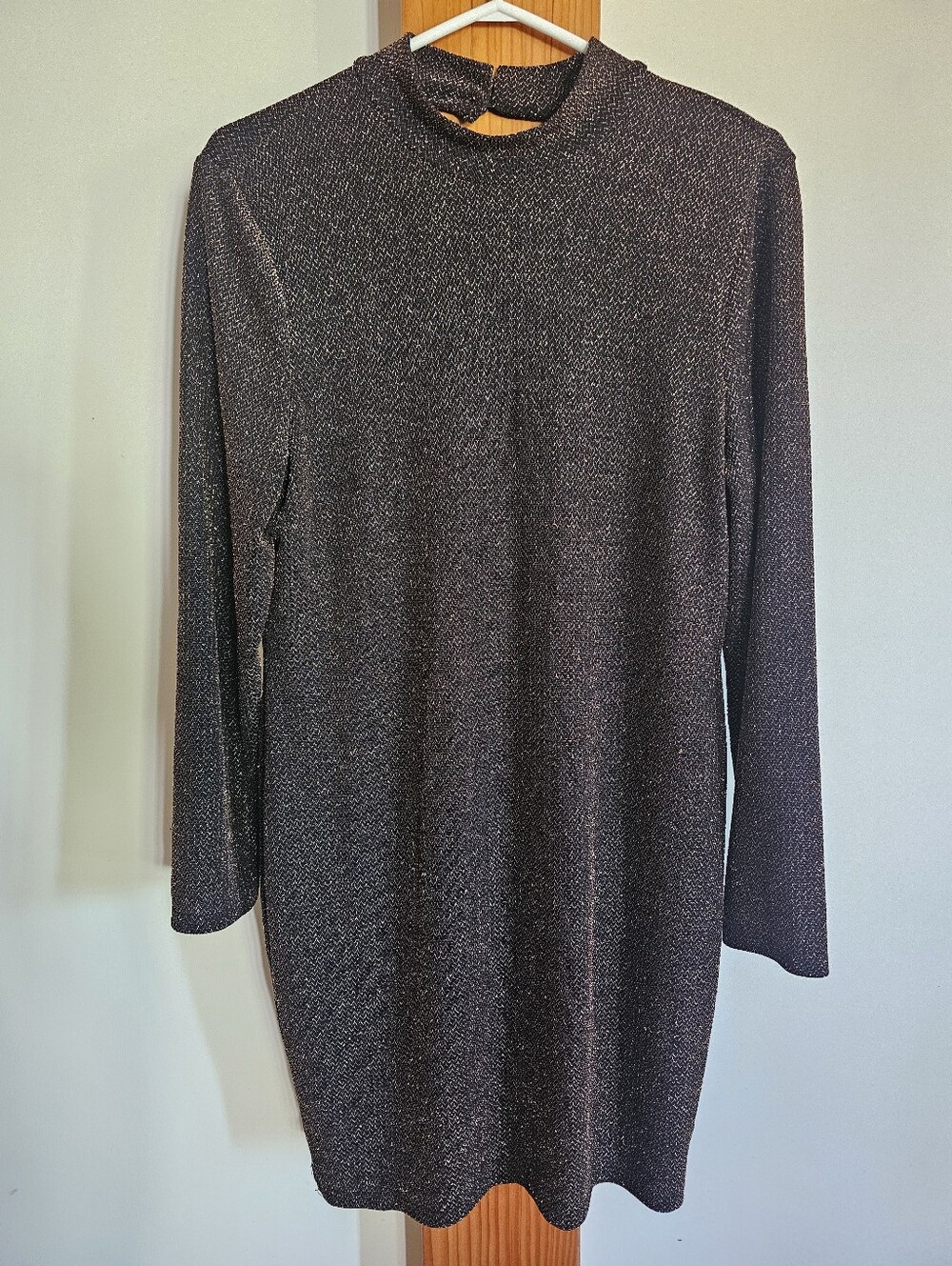 Rachel Zoe Long-Sleeve Metallic Shift Dress in Metallic Copper
